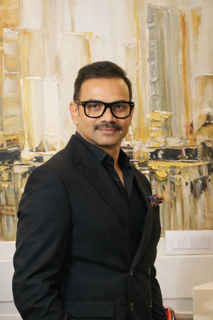 Dr. Amit Saxena